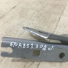 Петля капота правая Volkswagen Tiguan 2 2017-2020 Oem 5na823302J Петля капота правая Volkswagen Tiguan 2 2017-2020 Oem 5na823302J