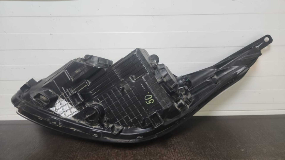 Фара правая Kia Ceed 2 (12>) (паян корпус) oem 92102a2220 Фара правая Kia Ceed 2 (12>) (паян корпус) oem 92102a2220