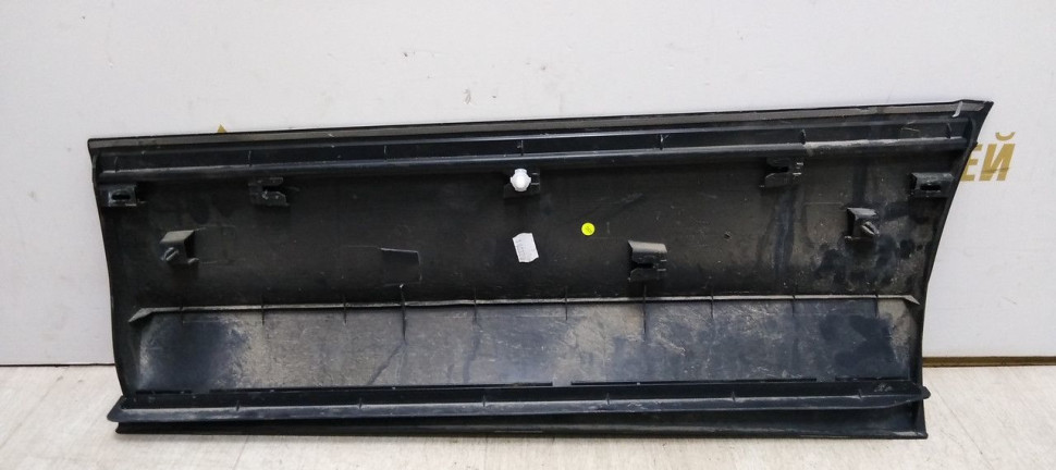 Молдинг двери задний правый Volkswagen Tiguan 2 2017> oem 5NA854950N