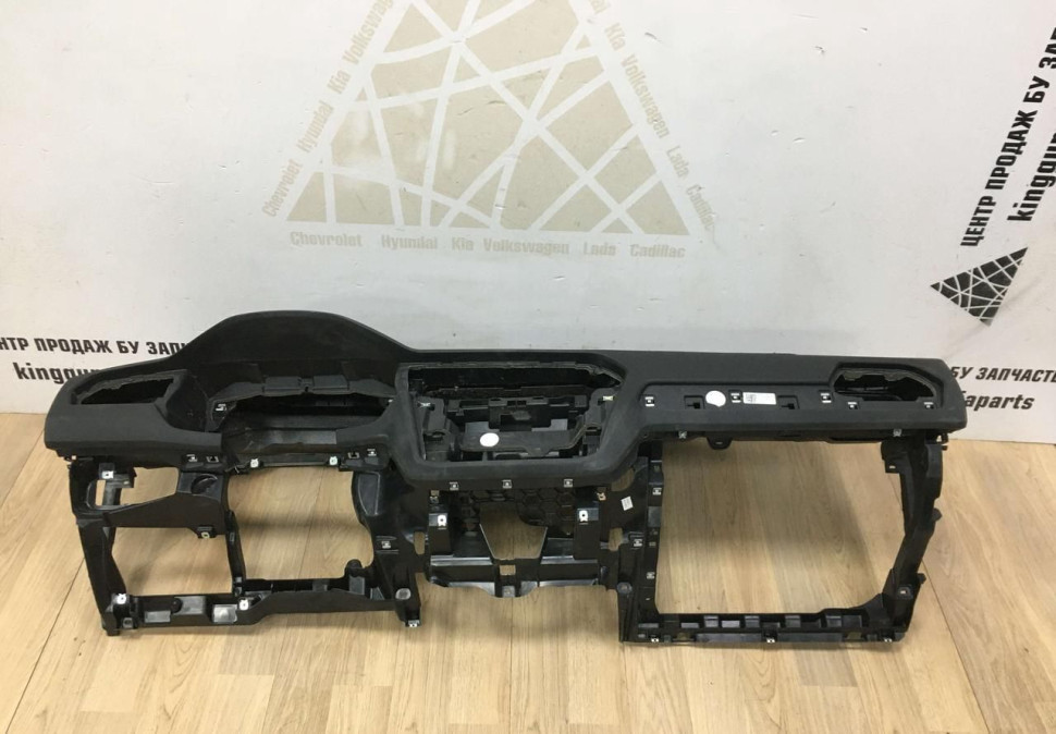 Торпедо Volkswagen Tiguan 2 2016> oem 5NB857181B