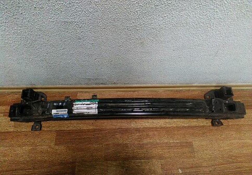 Усилитель переднего бампера Hyundai Santa Fe (06-10)