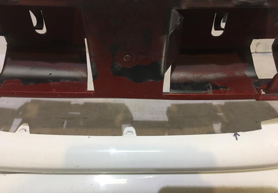 Бампер передний Peugeot 208 oem 9810513777 (скл-3) Бампер передний Peugeot 208 oem 9810513777 (скл-3)