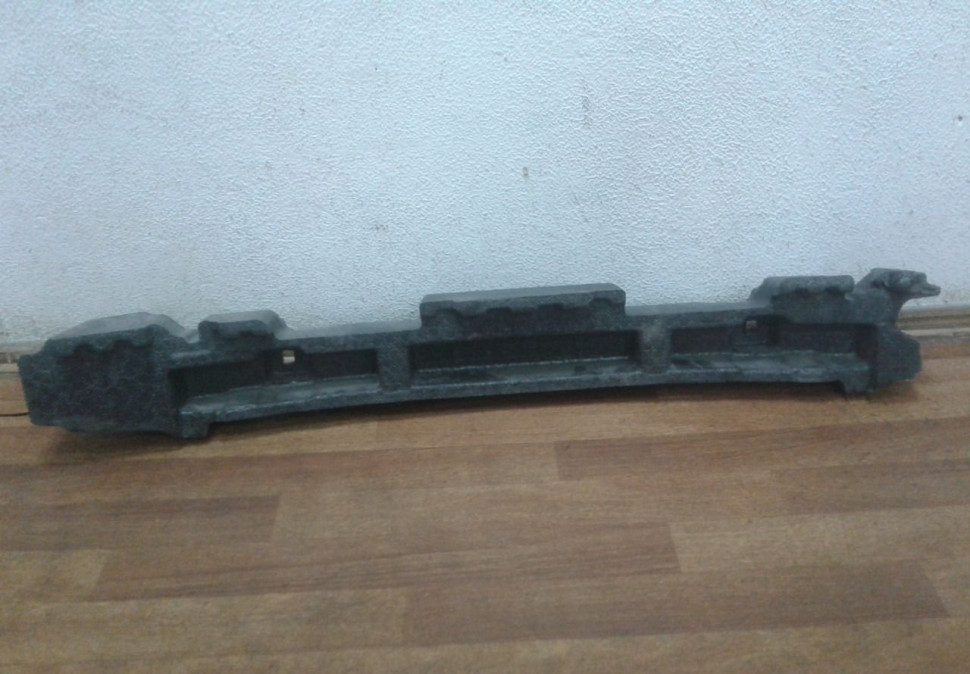 Абсорбер переднего бампера Hyundai Solaris 2 oem 86520H5000 (слом часть)