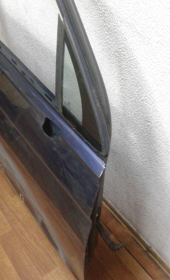 Дверь передняя правая Volkswagen Tiguan 2 oem 5NA831056K (мал. вмятины) (скл-3)
