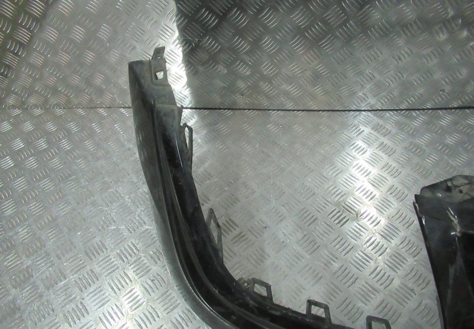 Спойлер заднего бампера Volkswagen Tiguan 2 R-Line oem 5na807521