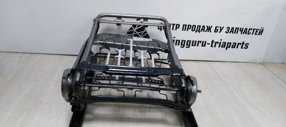 Каркас сиденья и спинки  Volkswagen Polo 5  oem 6RU882026C