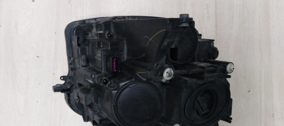 Фара левая Volkswagen Teramont LED 17-20 oem 3CN941035A