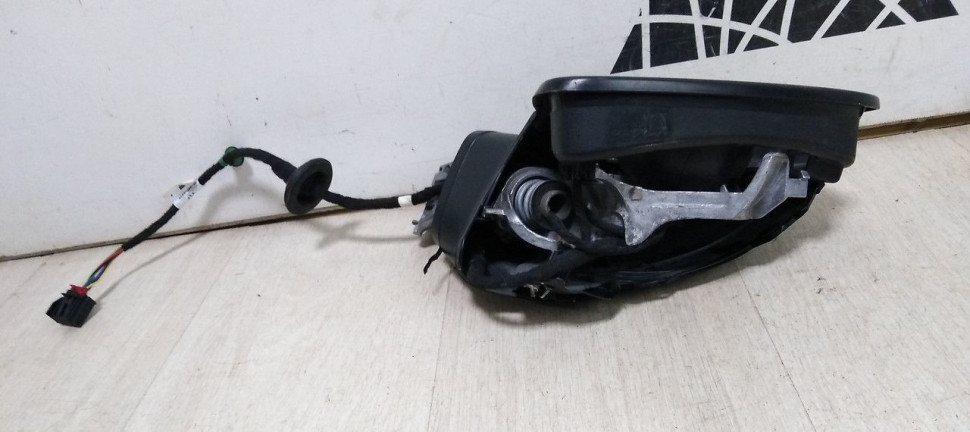 Зеркало левое электрическое 9 кон.  Volkswagen Tiguan 2 (17-20) oem 5nb857501