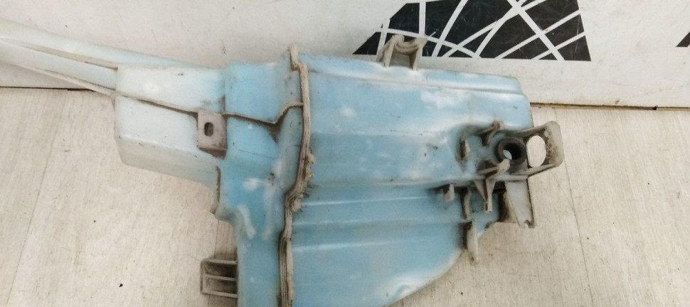 Бачок омывателя Kia Sportage 3 (10-14) oem 986103w000 Бачок омывателя Kia Sportage 3 (10-14) oem 986103w000