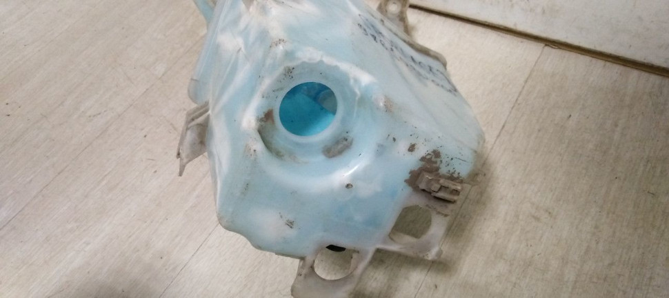 Бачок омывателя Kia Sportage 3 (10-14) oem 986103w000
