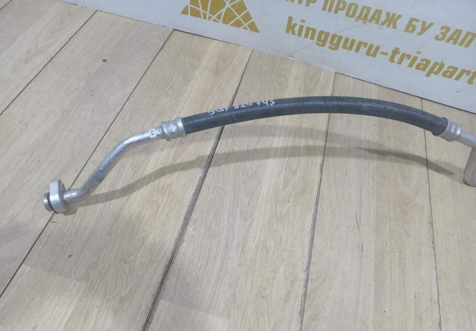 Трубка кондиционера Skoda Octavia A7 OEM 5QF820743 Трубка кондиционера Skoda Octavia A7 OEM 5QF820743