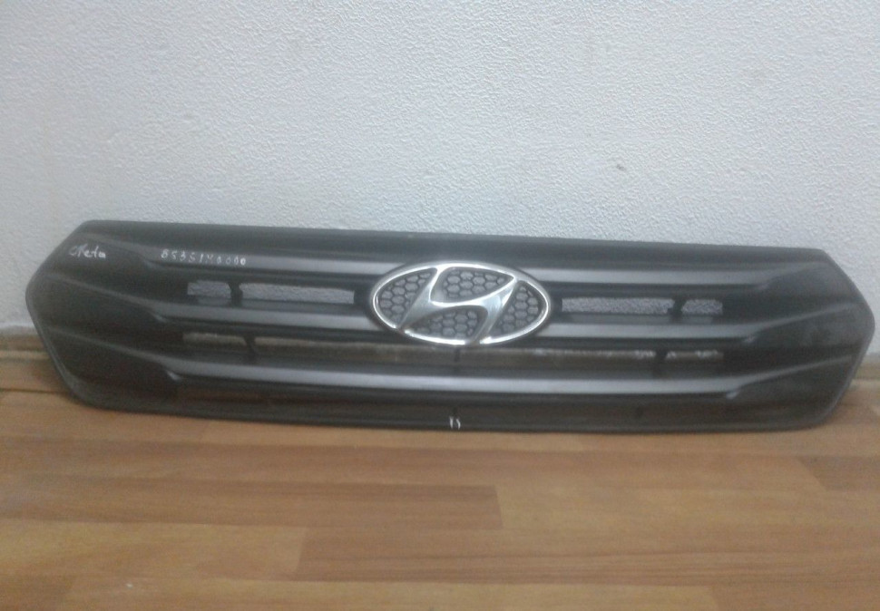 Решетка радиатора Hyundai Creta oem 86351m0000 (мал.трещина) (скл-3)