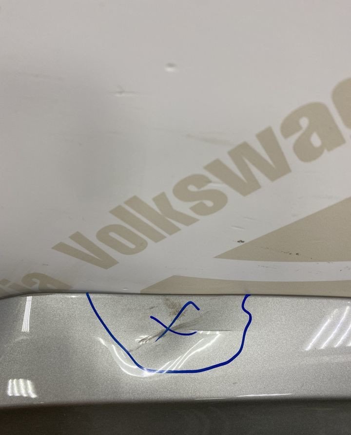 Капот Volkswagen Tiguan 2 2016 OEM 5NA823031H