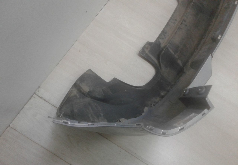 Бампер задний Volkswagen Tiguan 1 oem 5nu807421 (мал.трещ) Бампер задний Volkswagen Tiguan 1 oem 5nu807421 (мал.трещ)