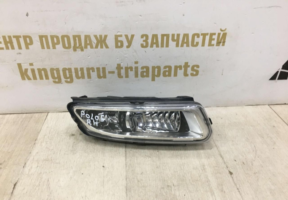 Противотуманная фара левая Volkswagen Polo 5 рест (15-20) oem 6R0941061D