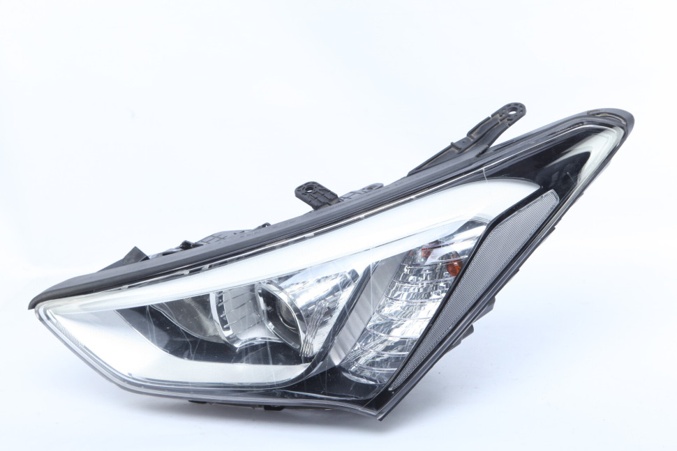 Фара левая Hyundai Santa Fe 3 дорестайлинг 2012-2015 oem 921012W205