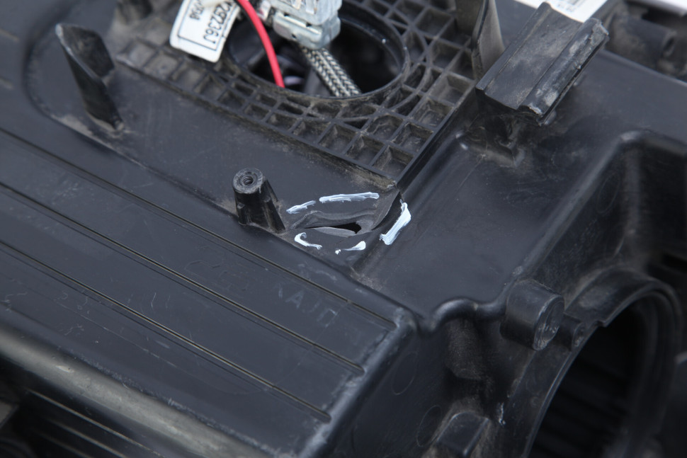 Фара левая Hyundai Santa Fe 3 дорестайлинг 2012-2015 oem 921012W205