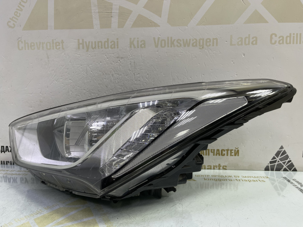 Фара левая Hyundai Santa Fe 3 дорестайлинг 2012-2015 oem 921012W205