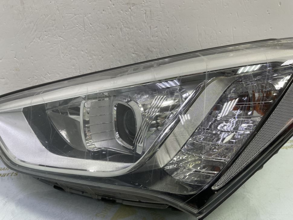 Фара левая Hyundai Santa Fe 3 дорестайлинг 2012-2015 oem 921012W205 Фара левая Hyundai Santa Fe 3 дорестайлинг 2012-2015 oem 921012W205