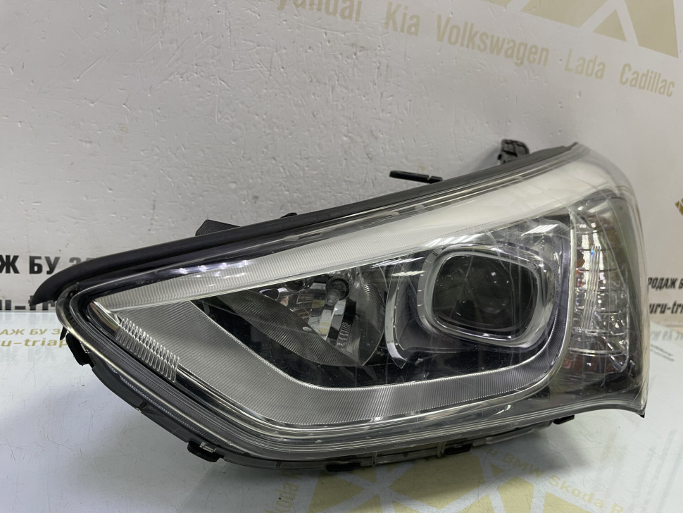 Фара левая Hyundai Santa Fe 3 дорестайлинг 2012-2015 oem 921012W205 Фара левая Hyundai Santa Fe 3 дорестайлинг 2012-2015 oem 921012W205
