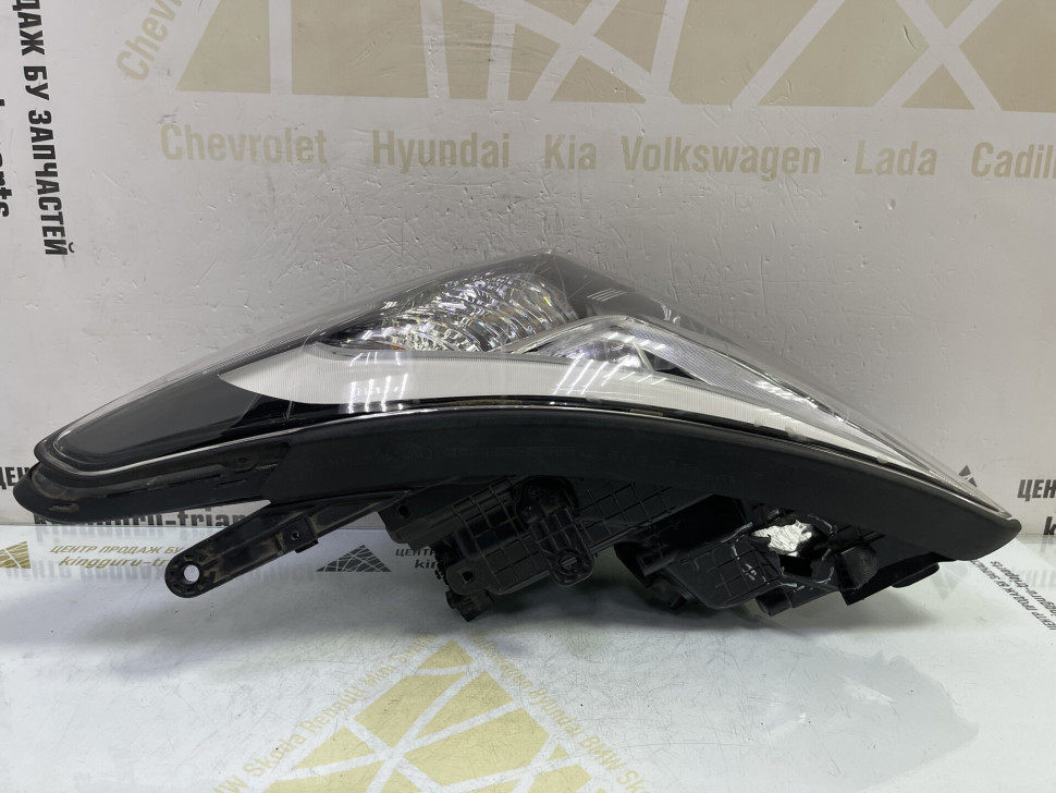 Фара левая Hyundai Santa Fe 3 дорестайлинг 2012-2015 oem 921012W205 Фара левая Hyundai Santa Fe 3 дорестайлинг 2012-2015 oem 921012W205