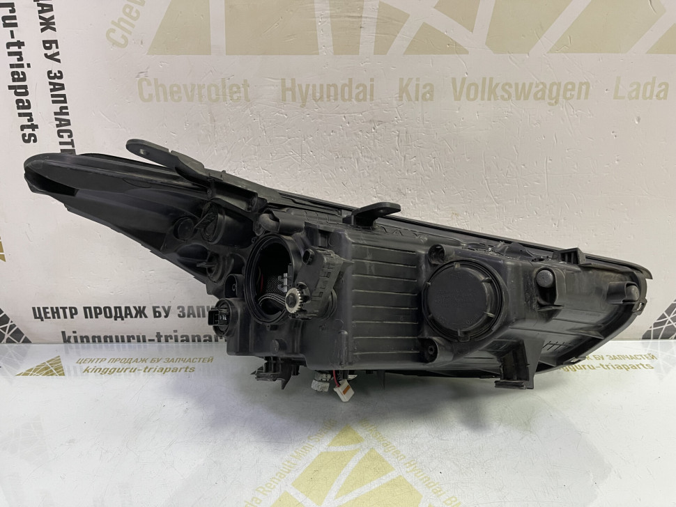 Фара левая Hyundai Santa Fe 3 дорестайлинг 2012-2015 oem 921012W205 Фара левая Hyundai Santa Fe 3 дорестайлинг 2012-2015 oem 921012W205