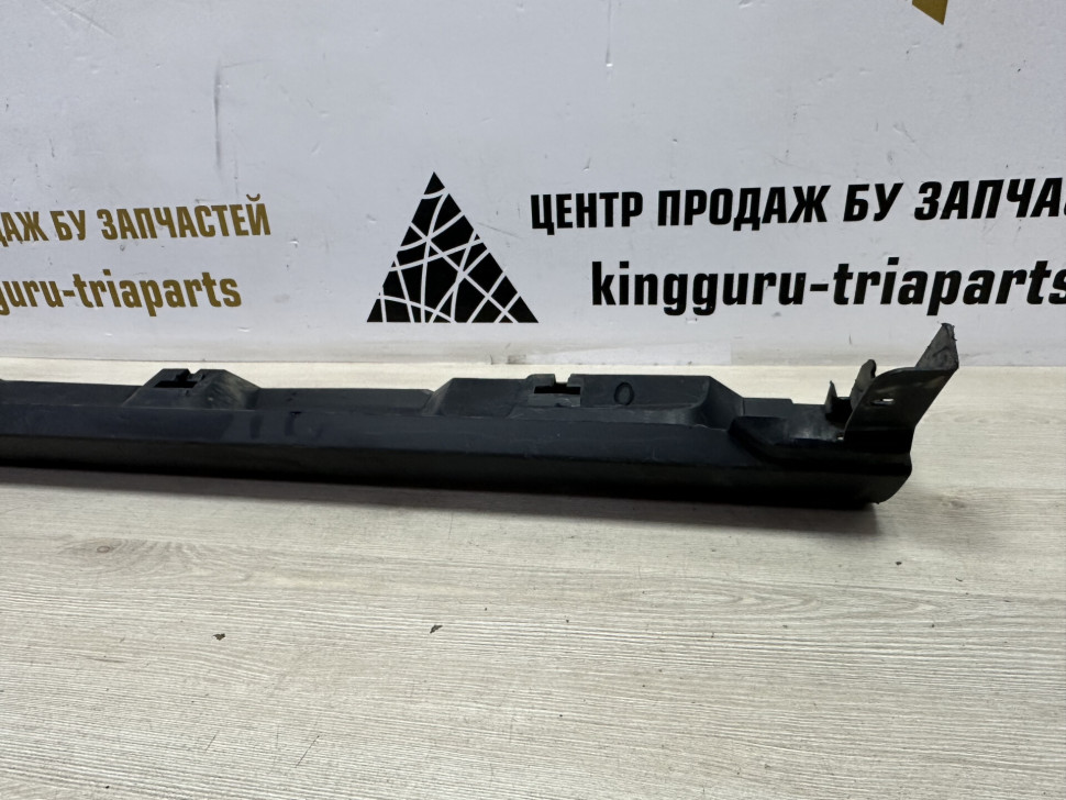 Порог правый бу Renault Sandero Stepway 2 OEM 764266165R