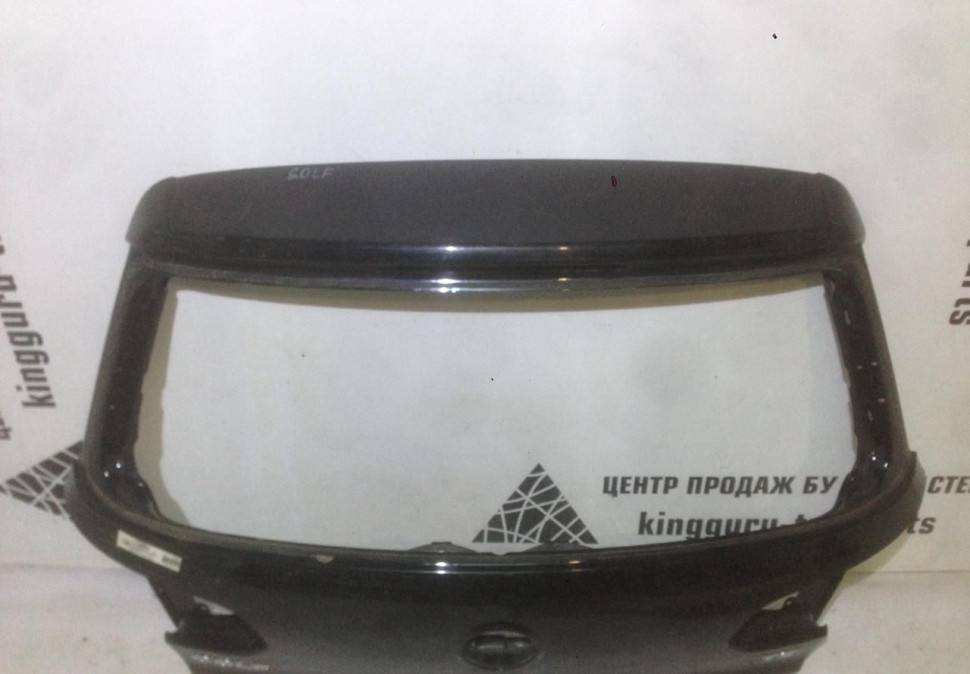 Крышка багажника Volkswagen Golf 6 OEM: 5K6827025J (скл-3) Крышка багажника Volkswagen Golf 6 OEM: 5K6827025J (скл-3)