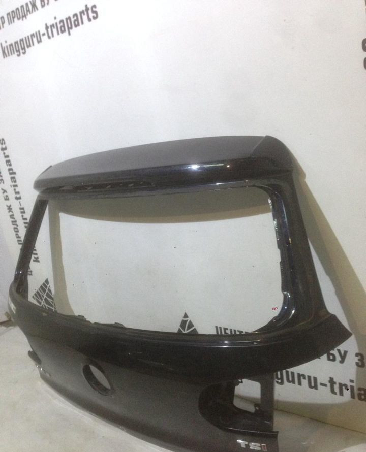 Крышка багажника Volkswagen Golf 6 OEM: 5K6827025J (скл-3) Крышка багажника Volkswagen Golf 6 OEM: 5K6827025J (скл-3)