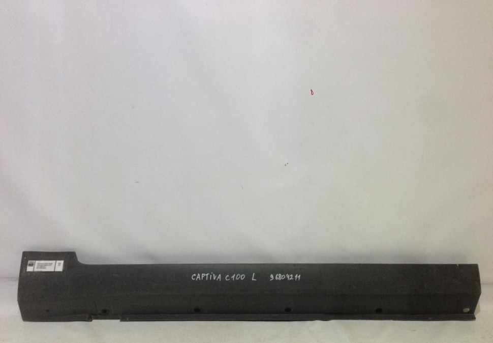 Накладка порога левая Chevrolet Captiva c100 oem 96804211 (скл-3)