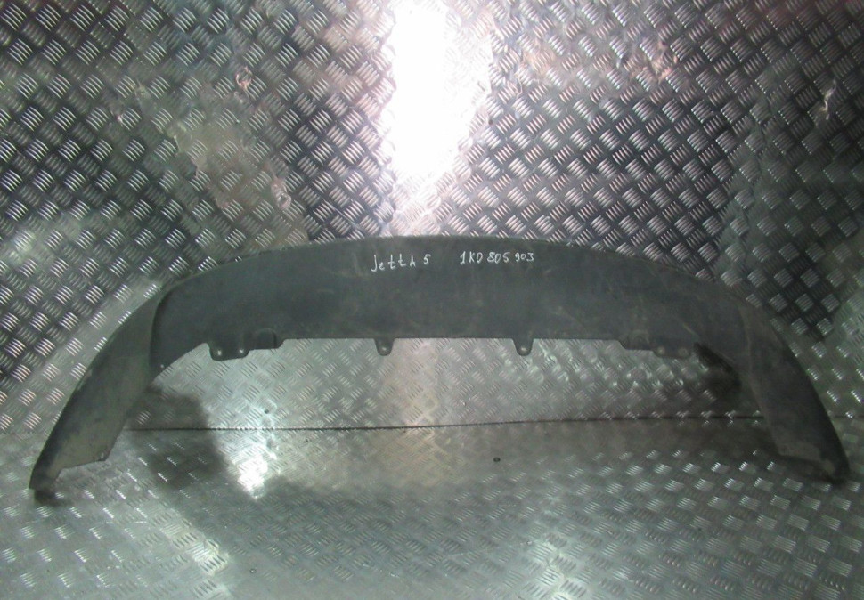Спойлер переднего бампера Volkswagen Jetta 5 Oem 1K0805903B (потертости) (скл-3)