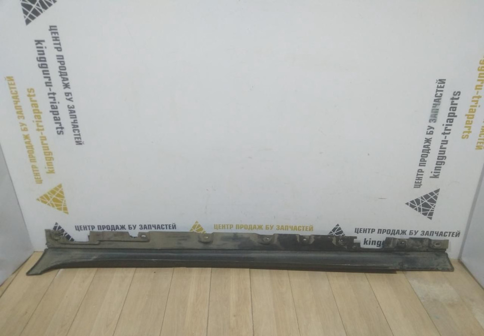Порог правый бу BMW 5 F10 OEM 51777184774