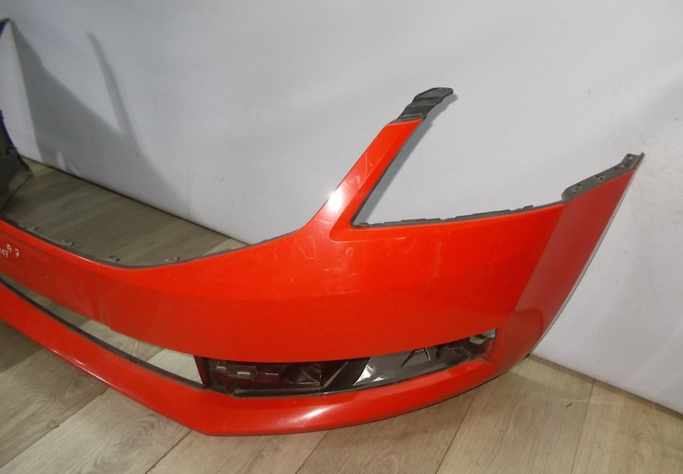 Бампер передний бу Skoda Octavia A7 рестайлинг OEM 5EU807221F