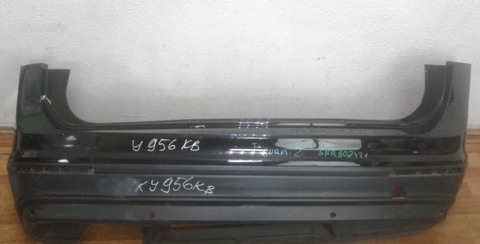 Бампер задний Volkswagen Tiguan 2 oem 5nr807421 (скл-3)