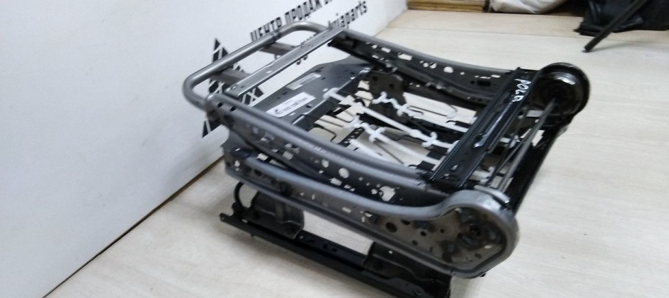 Каркас сиденья Volkswagen Polo 5 oem 6RU882026C