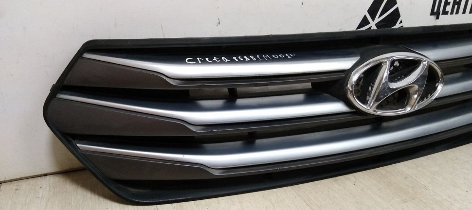Решетка радиатора Hyundai Creta oem 86351M0010