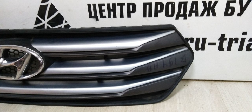 Решетка радиатора Hyundai Creta oem 86351M0010
