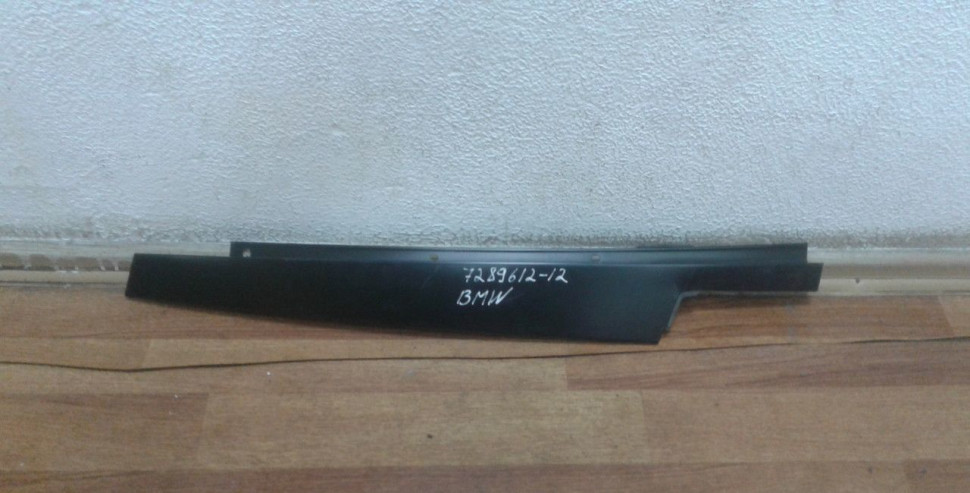 Накладка двери передняя правая бу BMW X5 F15 OEM 51337289612