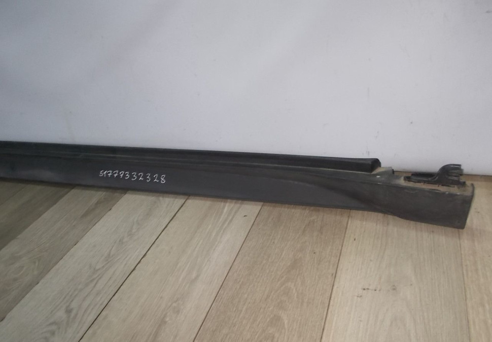 Порог правый бу BMW X1 F48 OEM 51777332328