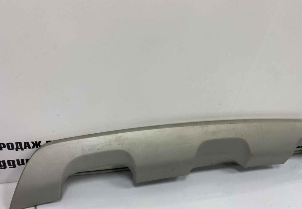 Накладка заднего бампера Renault Sandero Stepway 2 OEM 850700447R Накладка заднего бампера Renault Sandero Stepway 2 OEM 850700447R