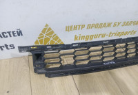 Решетка переднего бампера бу Skoda Karoq OEM 57A853677A