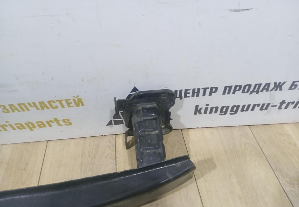 Усилитель переднего бампера бу Skoda Superb 2 до рестайлинг OEM 3T0807109C