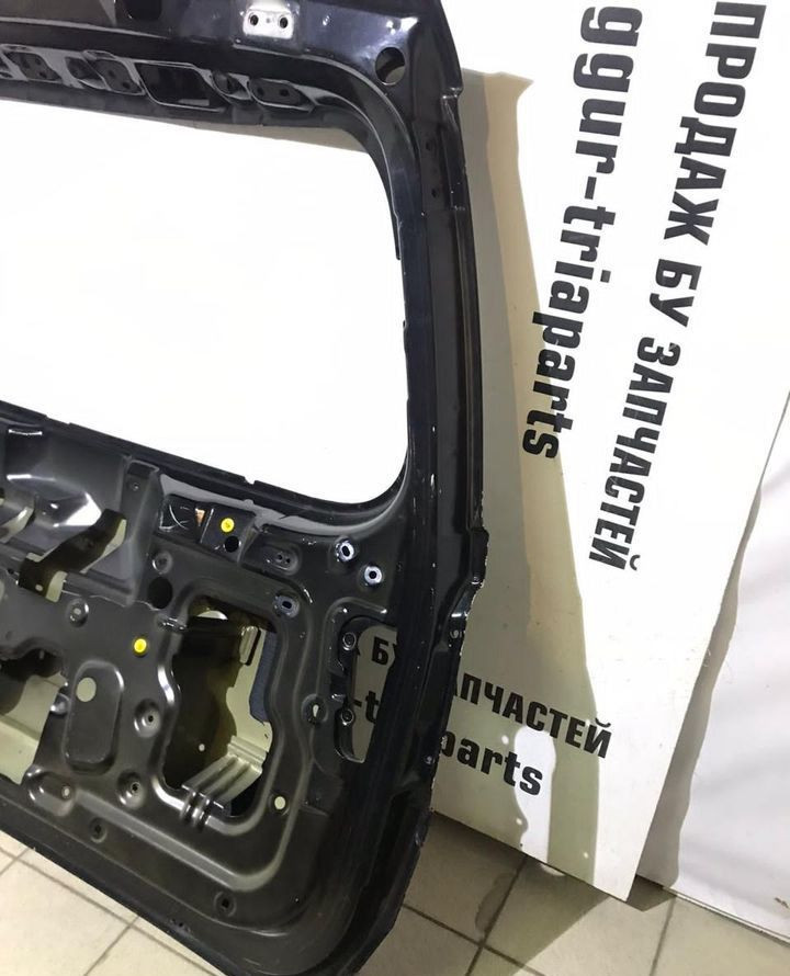 Крышка багажника Kia Mohave OEM 737002J000 (скл-3)