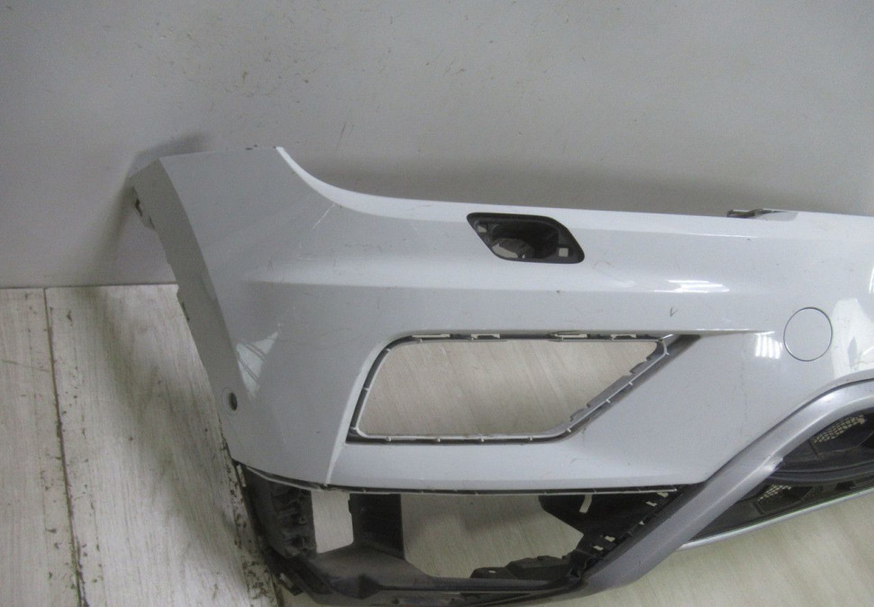Бампер передний Volkswagen Tiguan 2 oem 5nr807221 Бампер передний Volkswagen Tiguan 2 oem 5nr807221