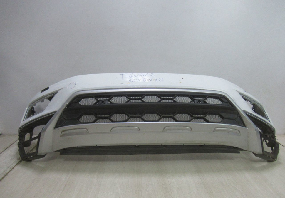 Бампер передний Volkswagen Tiguan 2 oem 5nr807221 Бампер передний Volkswagen Tiguan 2 oem 5nr807221