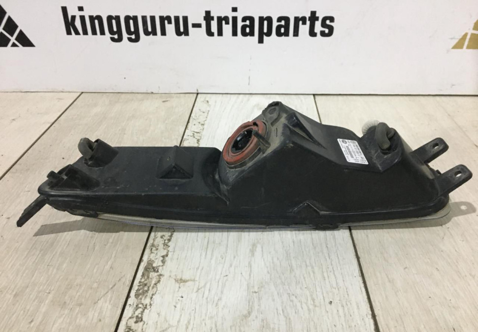Фара противотуманная левая Volkswagen Passat B8 2014-2020 oem 3G0941661 Фара противотуманная левая Volkswagen Passat B8 2014-2020 oem 3G0941661