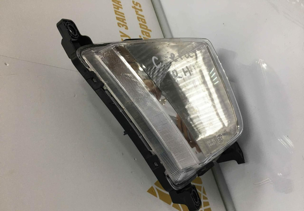 Противотуманная фара правая Hyundai Creta 2016 OEM 92208M0000