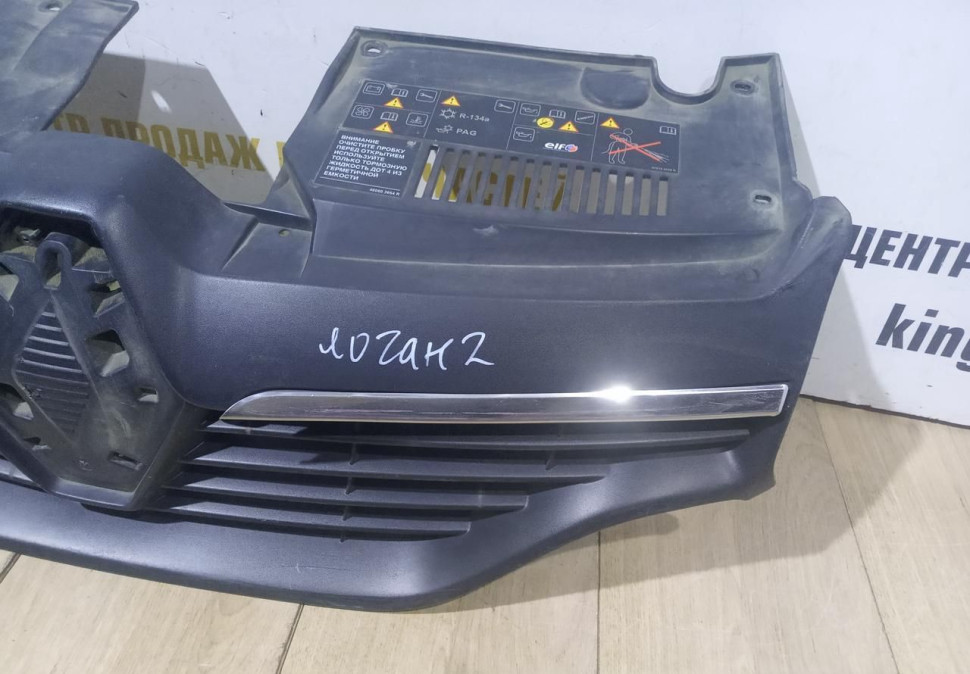 Решетка радиатора Renault Logan 2 OEM 623107605R