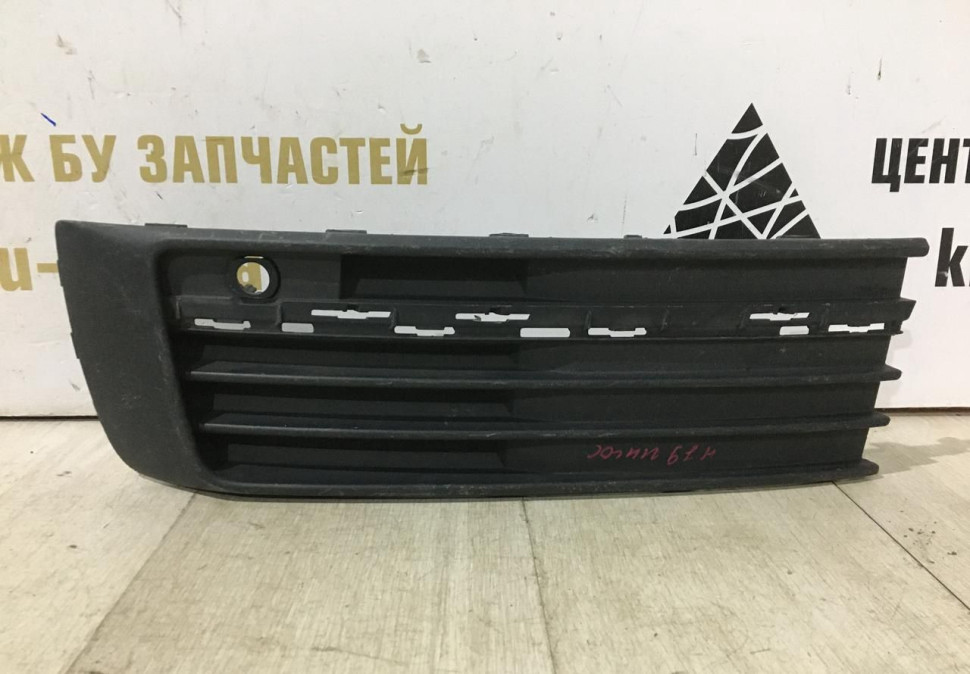Решетка бампера (птф) левая Volkswagen Transporter T6 2015-2020 oem 7e5853683