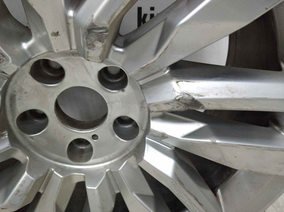 Диск литой R19 Volkswagen Touareg 3 oem 760601025E Диск литой R19 Volkswagen Touareg 3 oem 760601025E